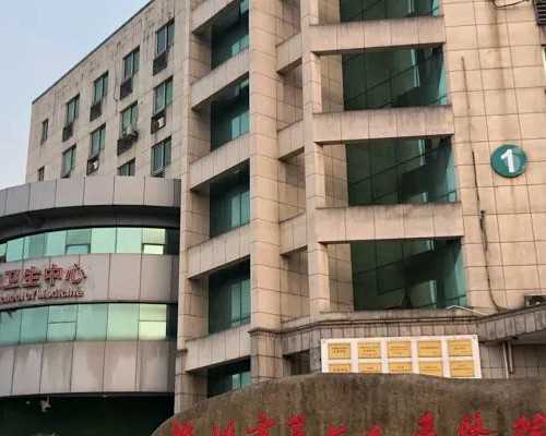 双侧卵巢见卵泡是什么意思？双侧卵巢见多个小卵泡回声是什么意思？，专业的代孕包成功