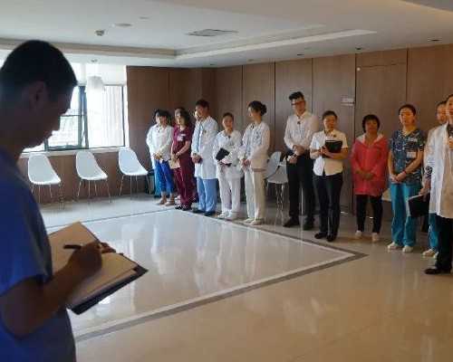 做第三代试管是先降调再促排仍是直接促排？